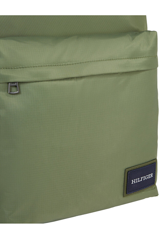 حقيبة ظهر صغيرة مزينة بشعار - 3