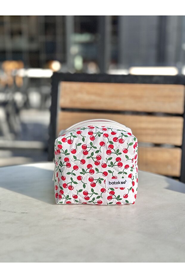 حقيبة مكياج منقوشة باللون الأحمر الكرزي - حجم صغير - 2