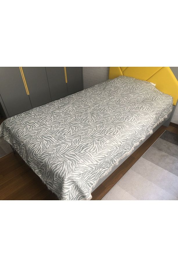 Yeşil Zebra Desenli Tek Kişilik Çok Amaçlı Pike - Yatak Örtüsü 160x210 Cm - 1