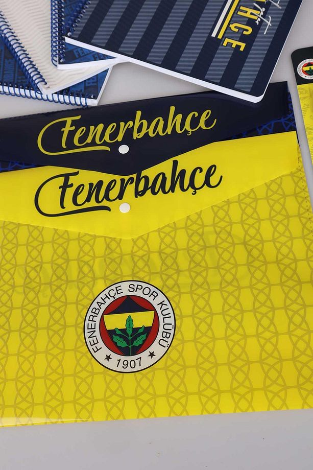 Lisanslı A4 2 Adet Kareli,2 Adet Çizgili Defter,2 Adet Çıtçıt Dosya,2 Adet Silgi,bloknot, - 6