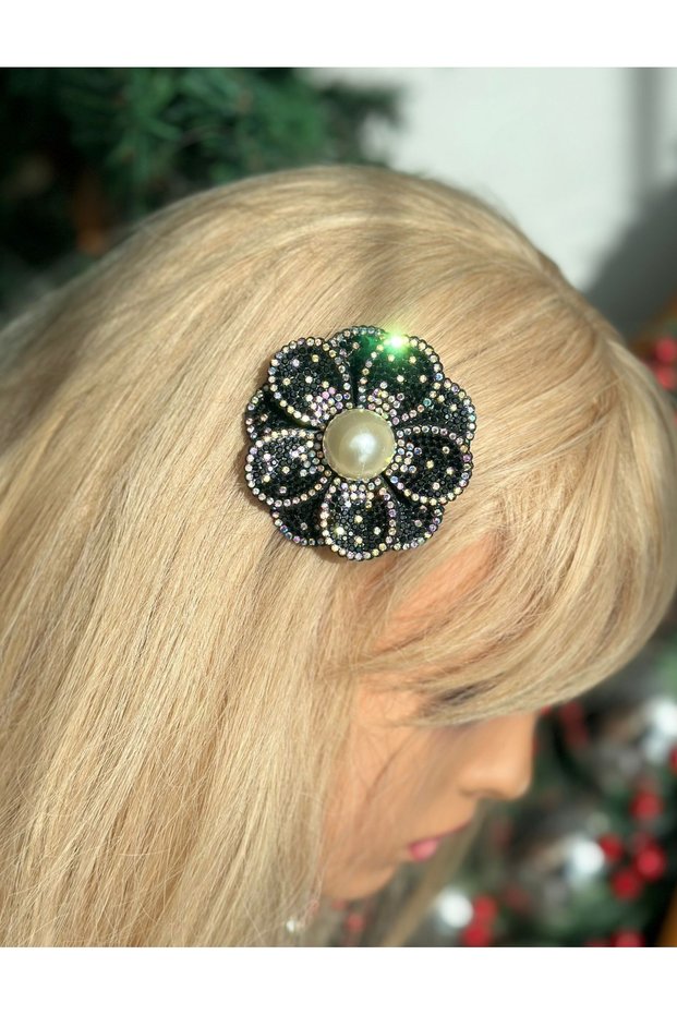 Luxury Design Crystal Stone Black Pearl Camellia Flower Lotus Flower Christmas Special Occasion Side Clip Hairpin