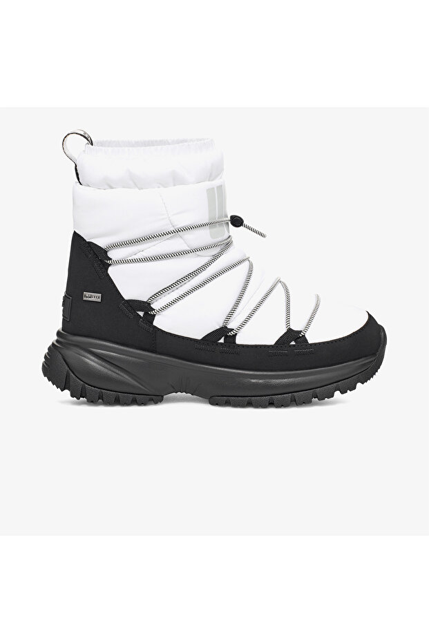 حذاء Yose Puffer Mid نسائي أبيض