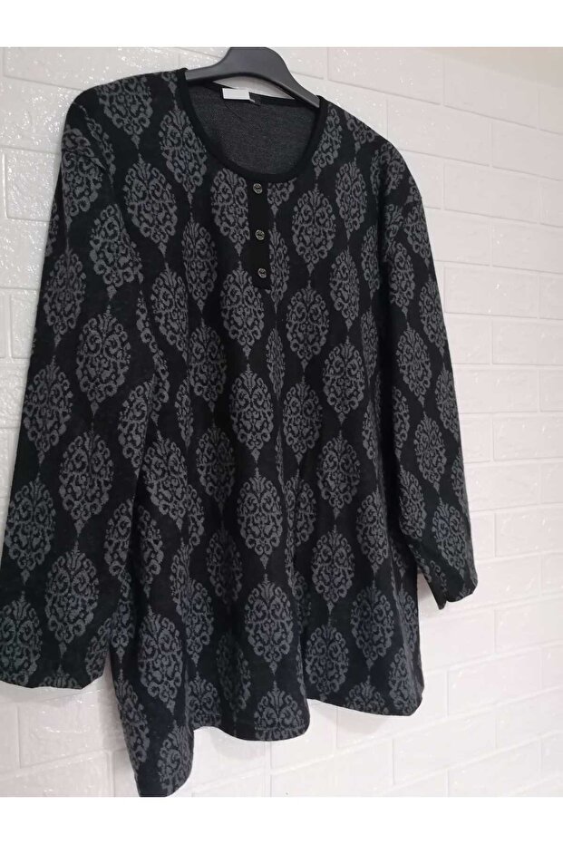 Plus Size Soft Finding - Winter, A Model - 3