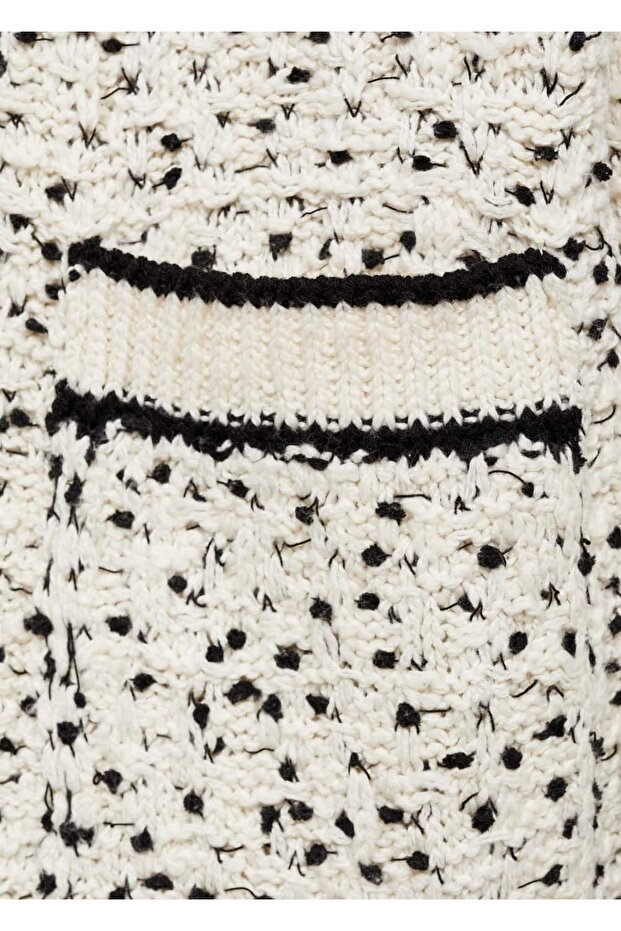 Geniş kesim kırçıllı hırka - 5