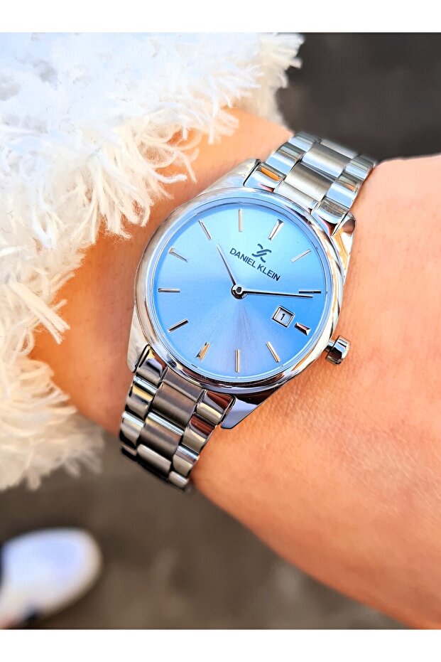 Women's Wrist Watch Waterproof New Season Bracelet Gift