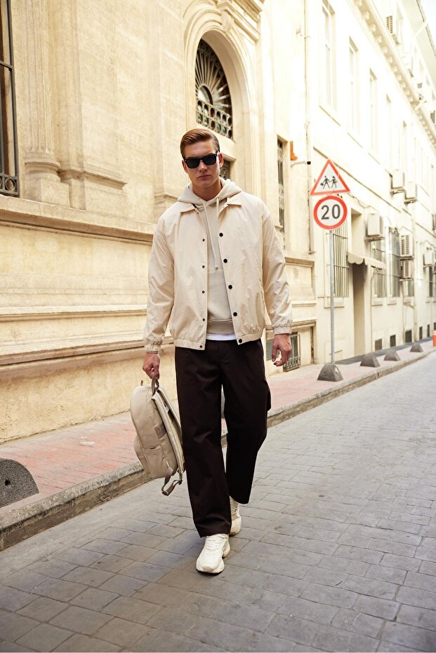 سترة معطف المظلة للرجال باللون البيج - 5