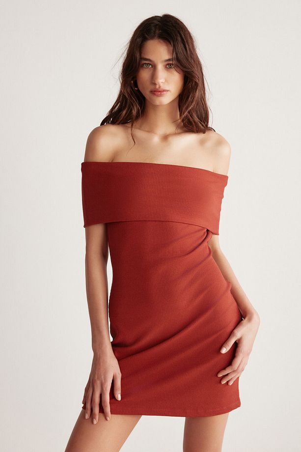 Julene Kadın Esnek Fitilli Kumaşlı Bardot Yaka Bodycon Vücüdu Saran Midi Kiremit Rengi Elbise - 1