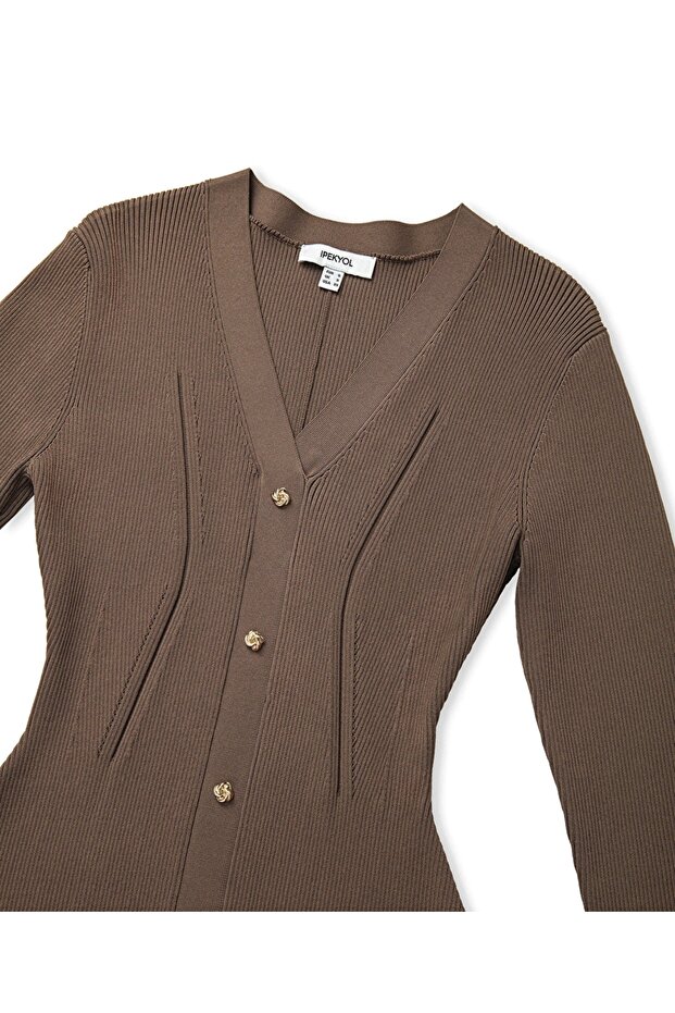 Düğmeli triko elbise - 4