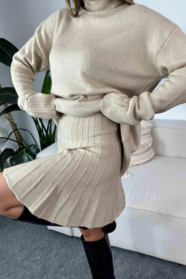 Rollkragenpullover-Rock-Set - 1