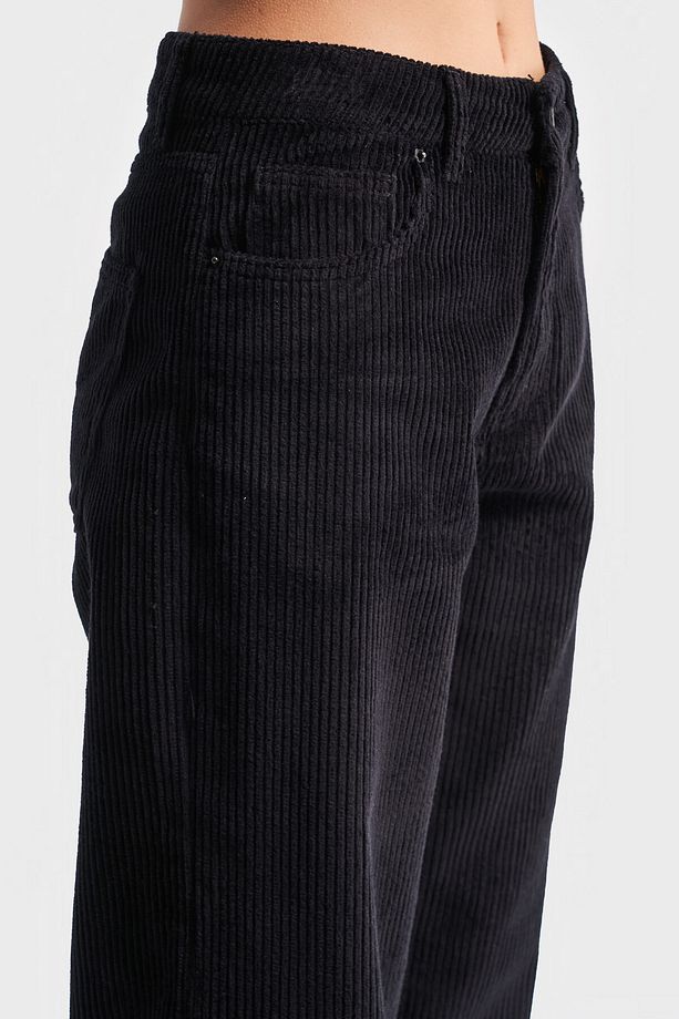 Kadın Siyah Renk Lora Loose Fit Kalın Fitilli Kadife Pantolon - 4