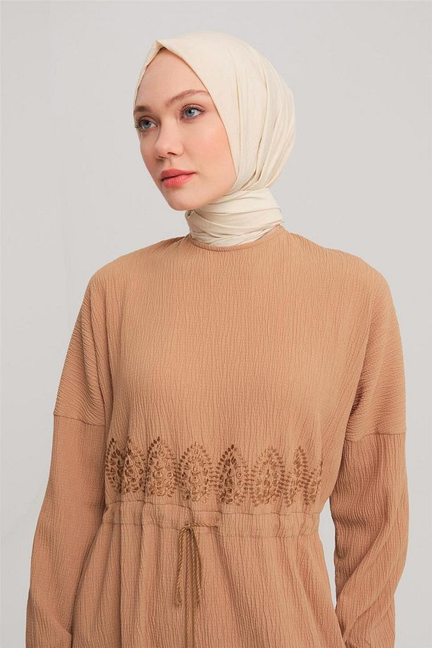 Beli Nakışlı Elbise 24y9811 Camel - 4