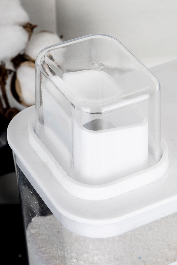 Set of 2 Detergent Storage Containers Detergent Holder with Self-Scale Powder and Softener Label 3000ml - 6