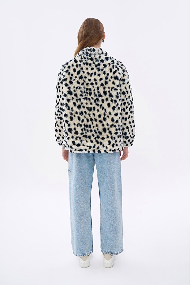 Ecru Patterned Plush Jacket - 5