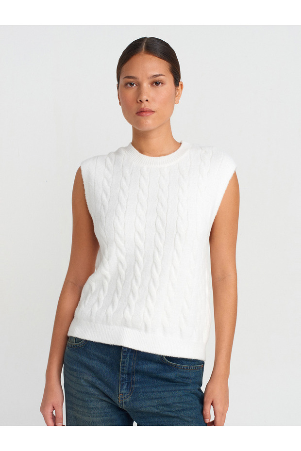 10674 Crew Neck Hair Knit Soft Textured Knitwear Sweater-Ecru