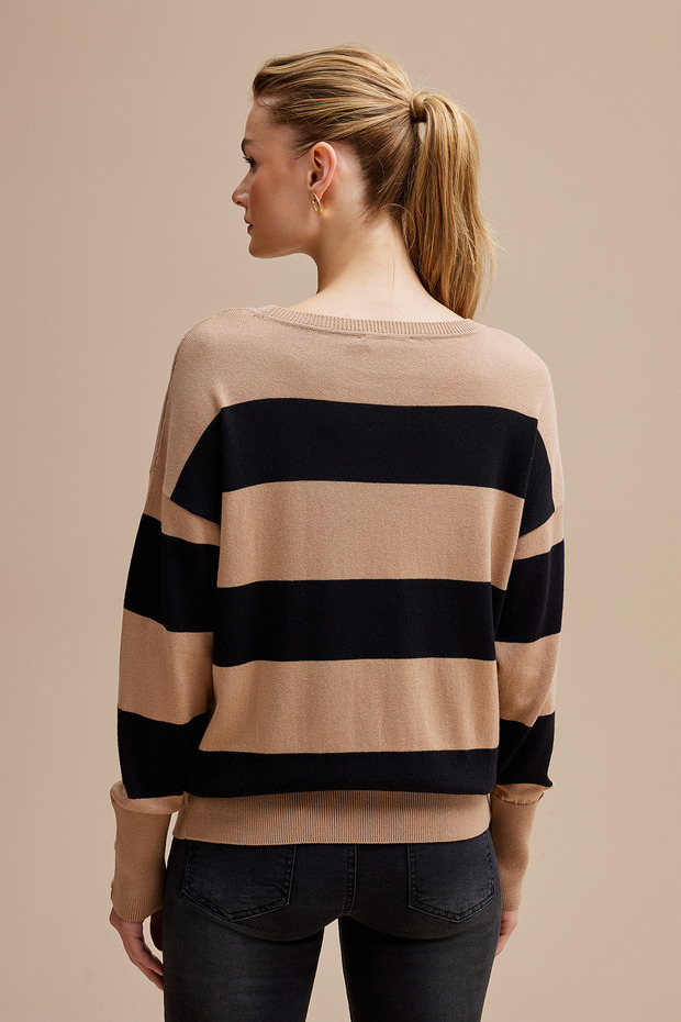 Çizgili Triko Kazak - 4