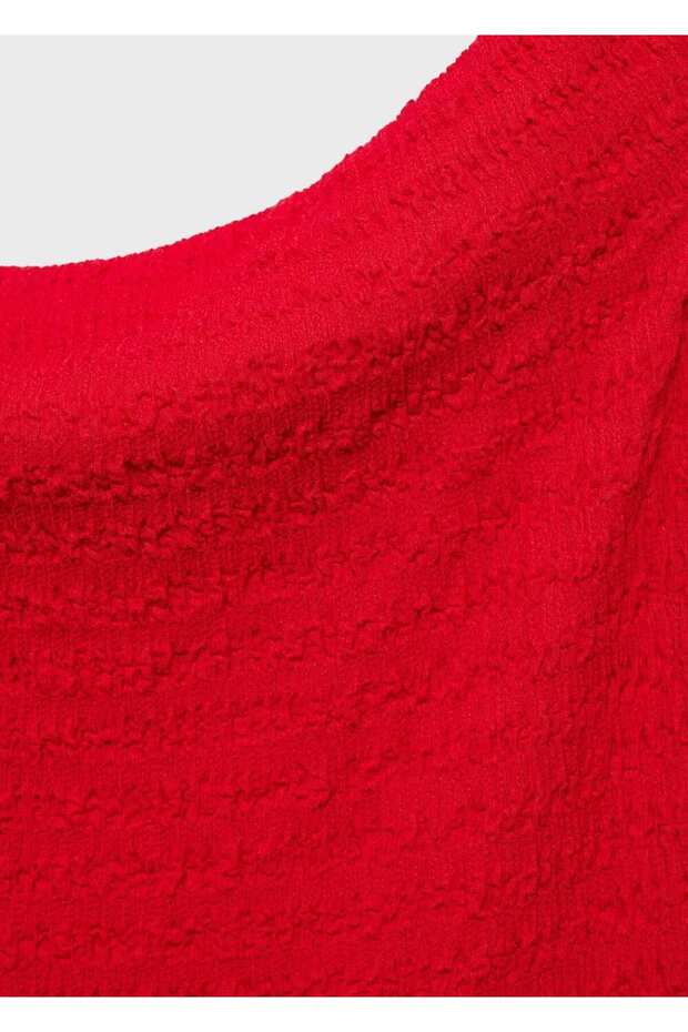 Uzun omuzu açık elbise - 6