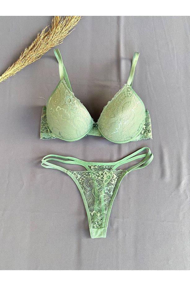 String İç Çamaşırı Takımı - 1