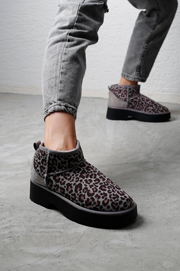 Kadın Gri Leopar Yüksek Topuklu Ultra Mini Içi Kürklü Süet Bot 5 cm BYNDUM04 - 2