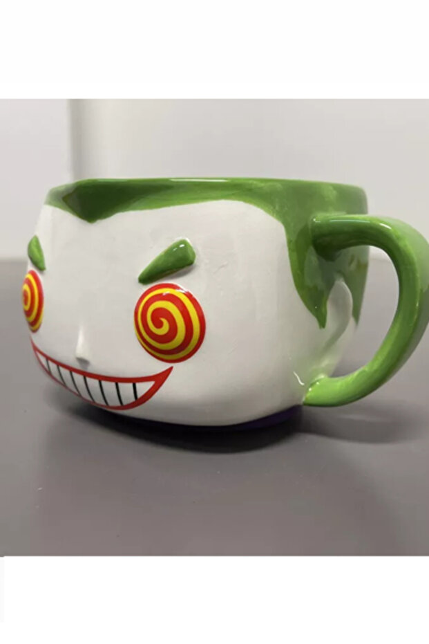 كوب بتصميم الجوكر - 2