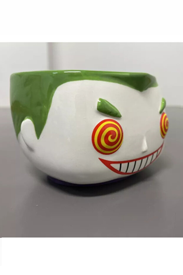 كوب بتصميم الجوكر - 3