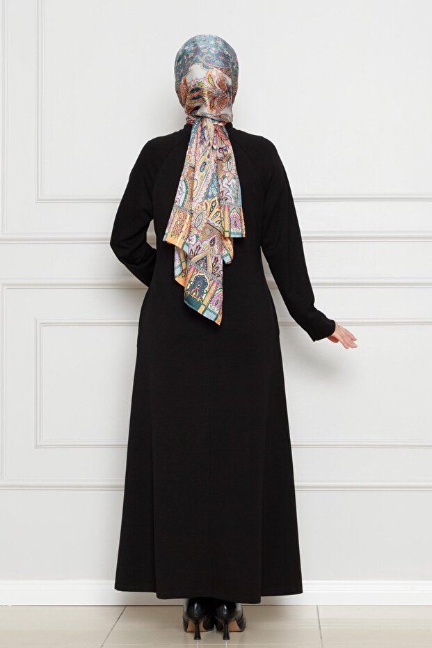 Rochie cu broșă - Negru - 5