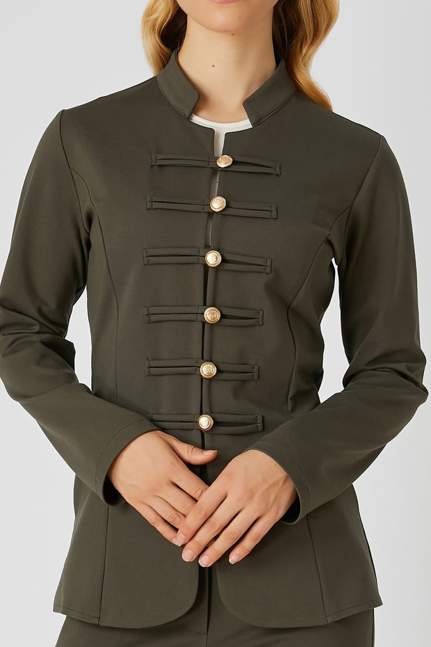 Düğme detaylı örme ceket - 8