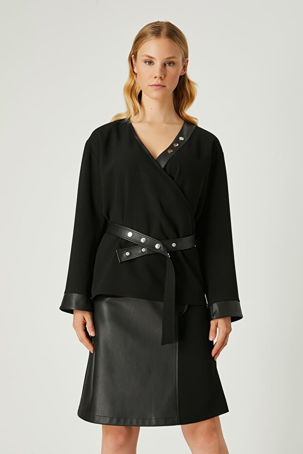 Kruvaze Yakalı Krep Bluz - 5