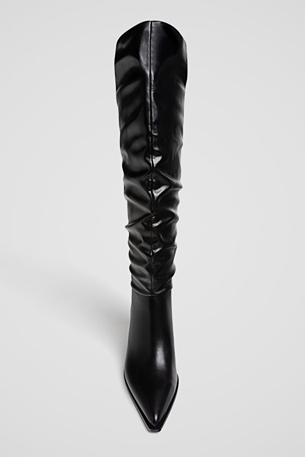 Heeled Slouchy Boots - 4
