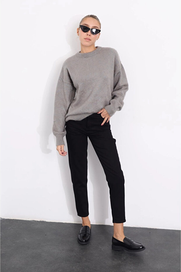 Black Mom Jeans - Women's Trousers