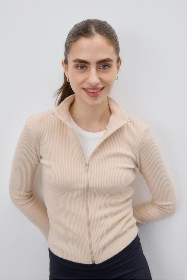 Women's Beige Color Half Fisherman Zippered Crop Cardigan