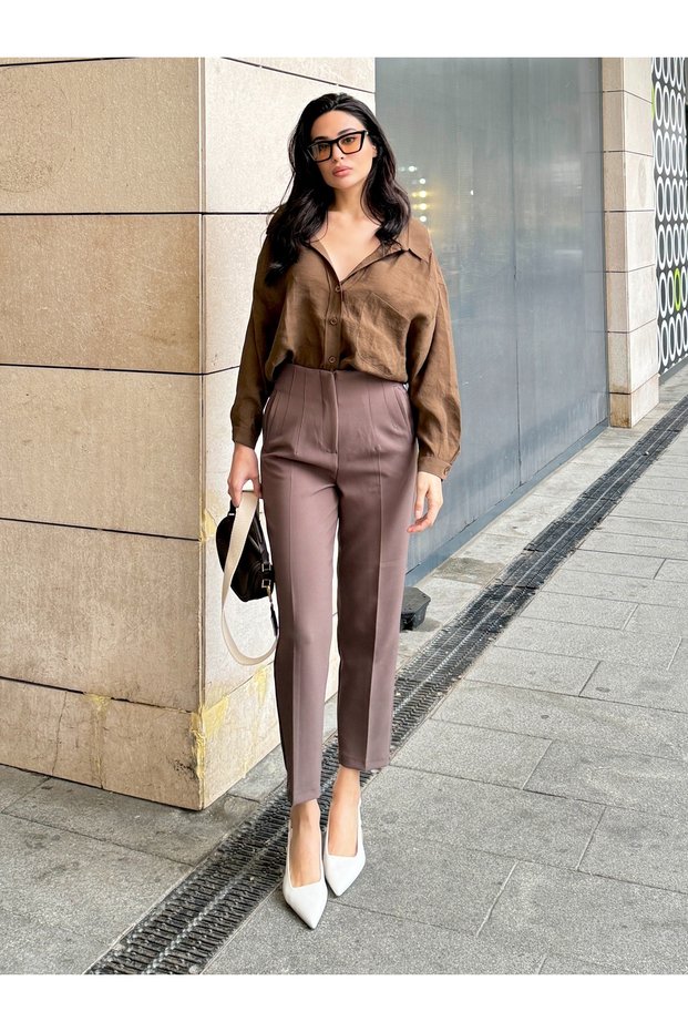 Collared Carrot Trousers