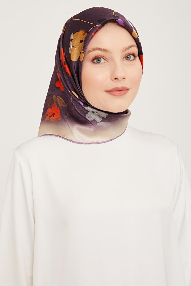 وشاح حريري من نسيج التويل من سلسلة نوستالجيا 9048-32NT