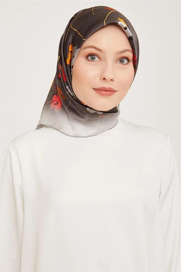 وشاح حريري من نسيج التويل من سلسلة نوستالجيا 9048-31NT