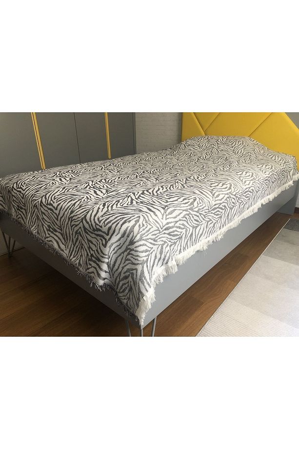 Siyah Zebra Desenli Tek Kişilik Çok Amaçlı Pike - Yatak Örtüsü 160x210 Cm - 2