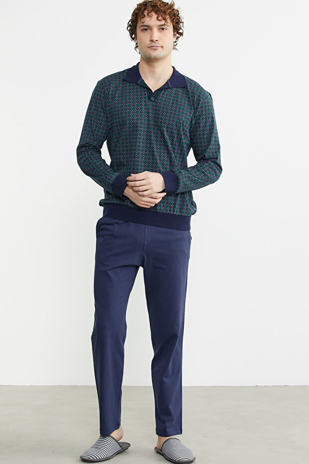 طقم بيجامة مريح منقوش باللون الأخضر - 1