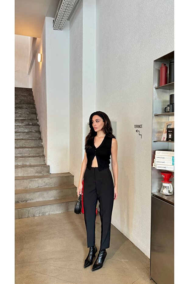 Collared Carrot Trousers - 2