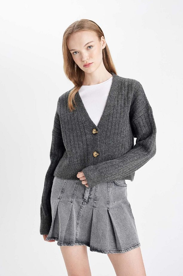 Regular Fit V Yaka Basic Düz Düğmeli Triko Hırka R1389az24wn - 4