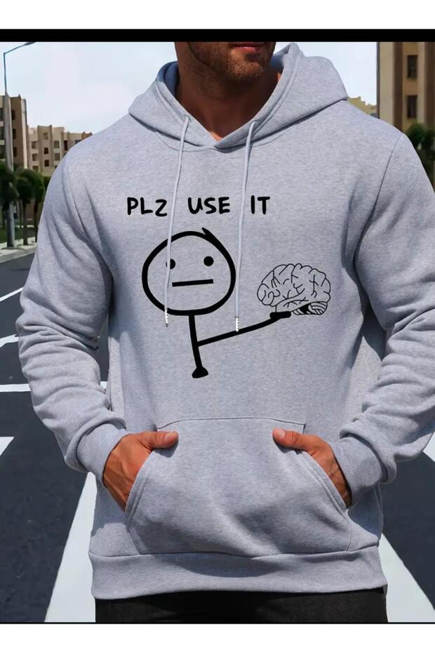 PLZ USE IT سويت شيرت بغطاء للرأس مطبوع