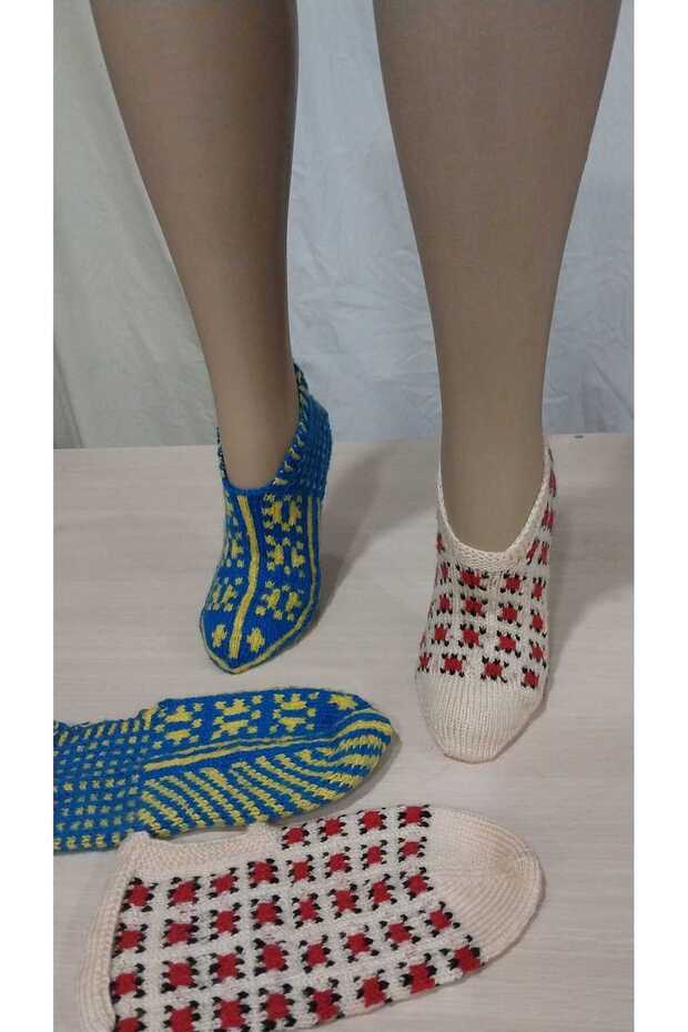2 Pieces of Hand Knitted with Five Skewers - Home Booties and Handcrafted Booties - 1