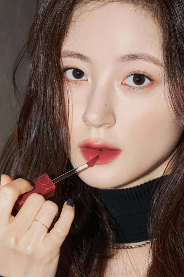 Blur Fudge Tint - 03 Musky for a Matte and Smooth Look - 2