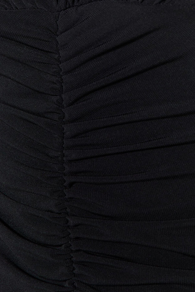 Siyah Fitted/Vücuda Oturan Büzgü Detaylı Midi Esnek Örme Kalem Elbise TWOSS23EL00751 - 5