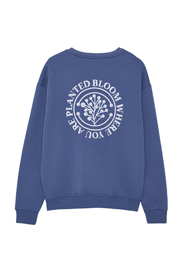 Indigo Oversize/Geniş Kesim Çiçek Nakışlı İçi Polar/Sıcak Tutan Sweatshirt TMNAW24SW00012 - 11