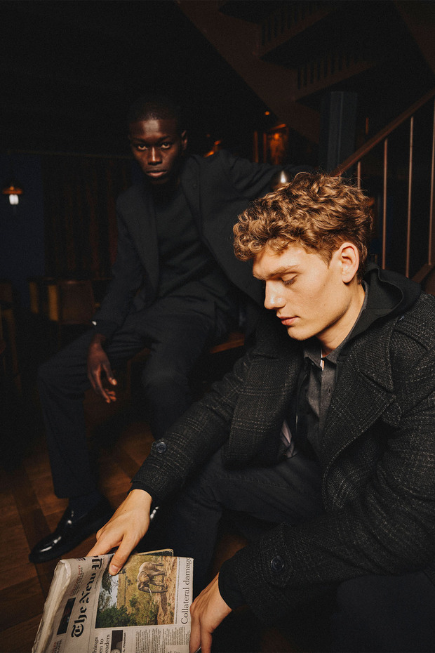 Paltoane pentru bărbați din lână neagră, cu croiala normală, cu guler mono - 2