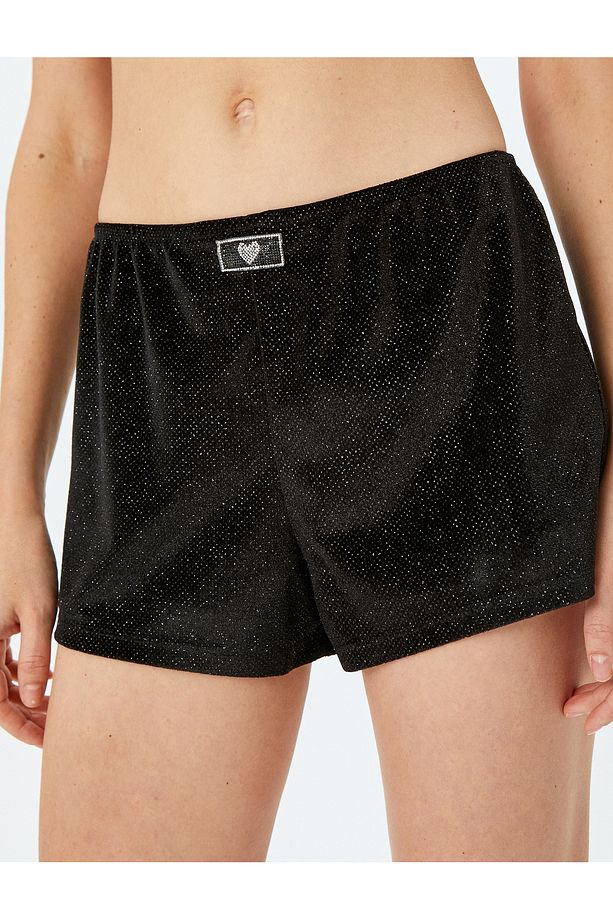 Kalp Detaylı Parıltılı Şort Pijama Altı - 5