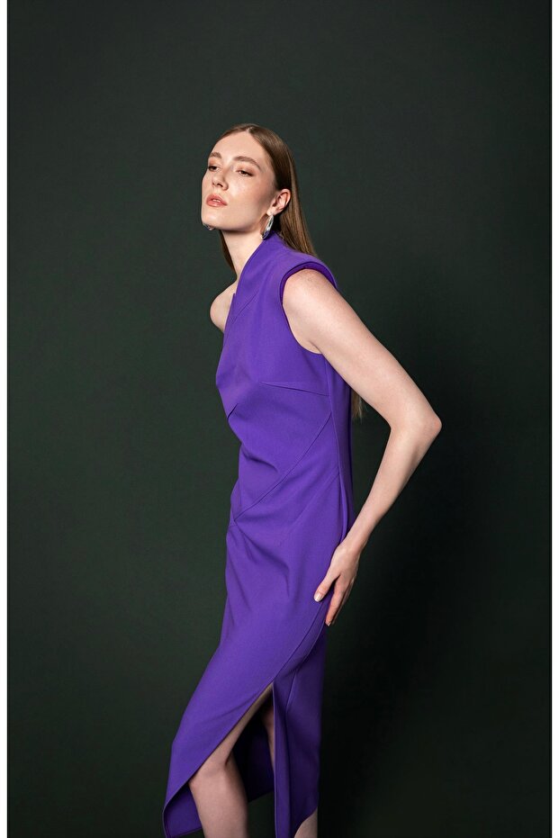 Tek Omuz Yırtmaçlı Mor Elbise - 3