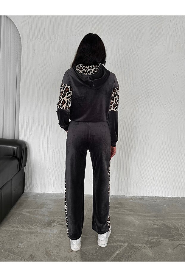 Leopard Patterned Velvet Tracksuit - 7