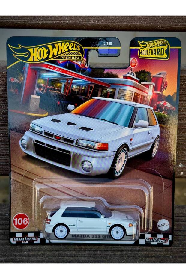 Premium Boulevard Mazda 323 GTR