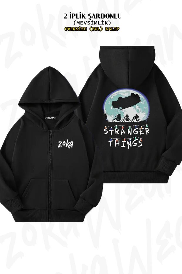 سترة صوفية سوداء بغطاء للرأس بطبعة خلفية للسيارة ذات وجهين من Stranger Things كبيرة الحجم (خيطان)