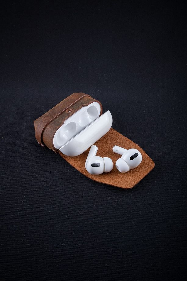 Minimal X Airpods Pro Uyumlu Deri Kılıf - Taba - El Yapımı & Gerçek Deri - Minimalist Tasarım - 6