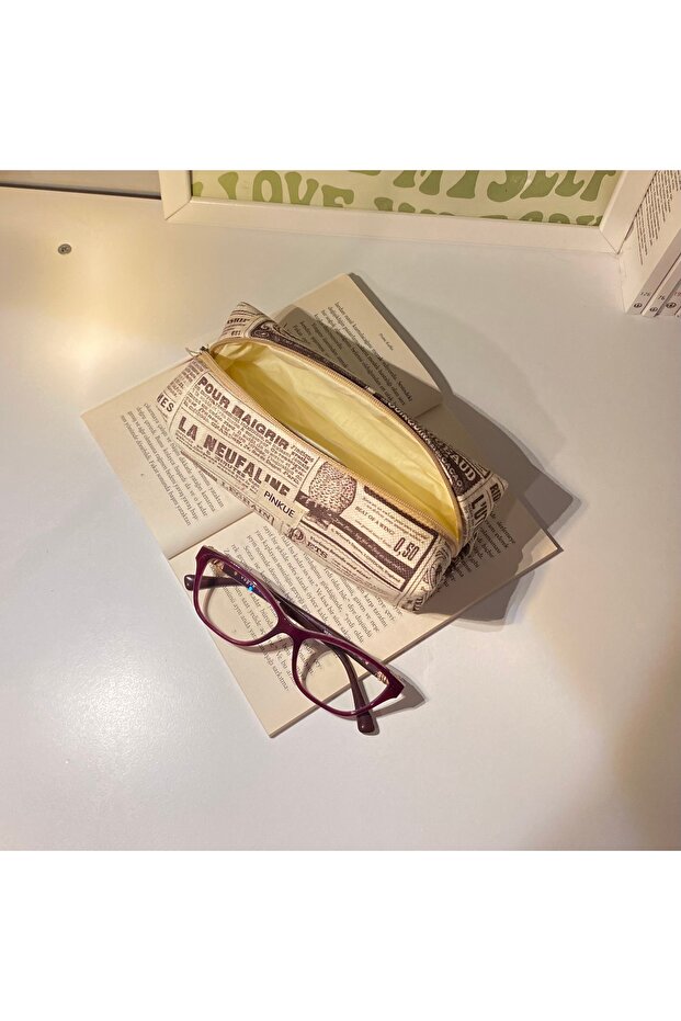 حامل قلم منقوش بالصحيفة - 1